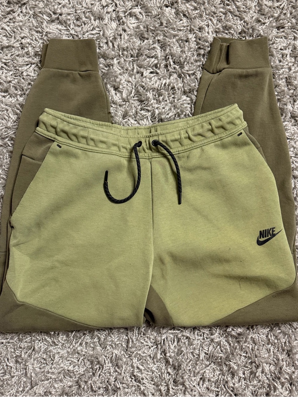 Nike Tech Green Sweatpants